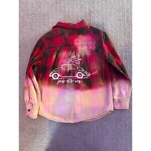 Boys' Boutique Distressed Christmas "Jingle All the Way" Red Flannel, sz S (6-7)